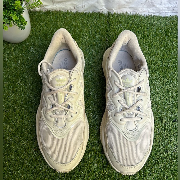 ADIDAS OZWEEGO SHOES men size 8.5 Bliss/ Bliss / Bliss/gently used - Picture 9 of 16